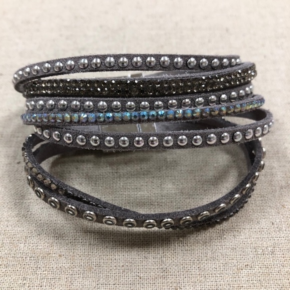 Grey Suede and Bling Bracelet - Picture 3 of 7